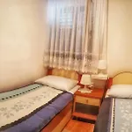 Taji 아파트 닌