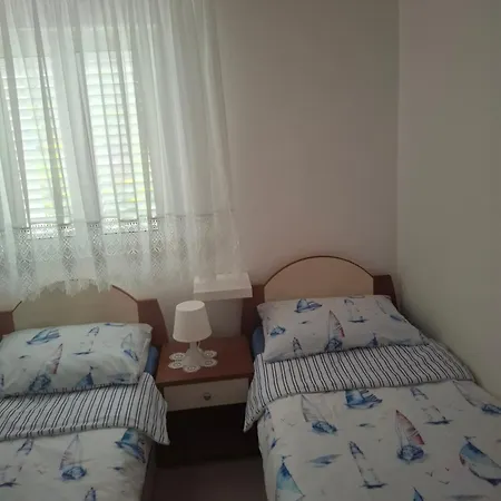 Taji Daire Nin